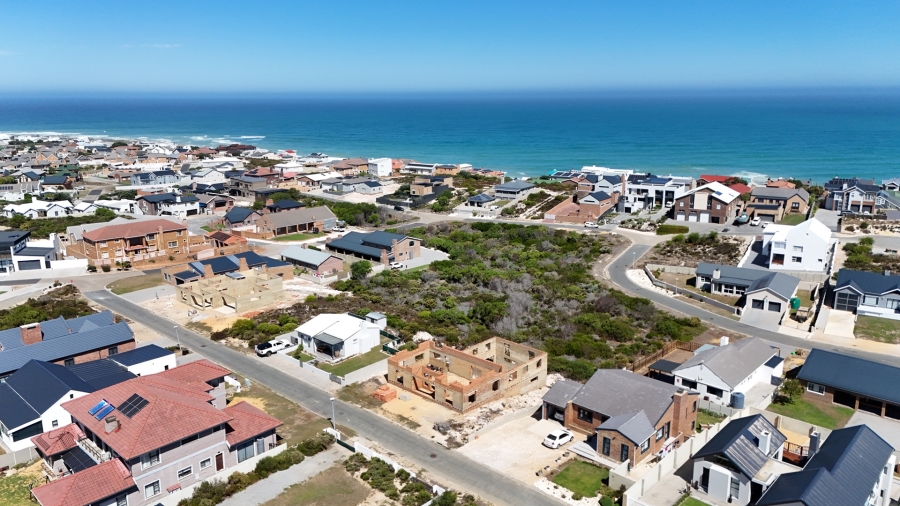 6 Bedroom Property for Sale in Struisbaai Western Cape